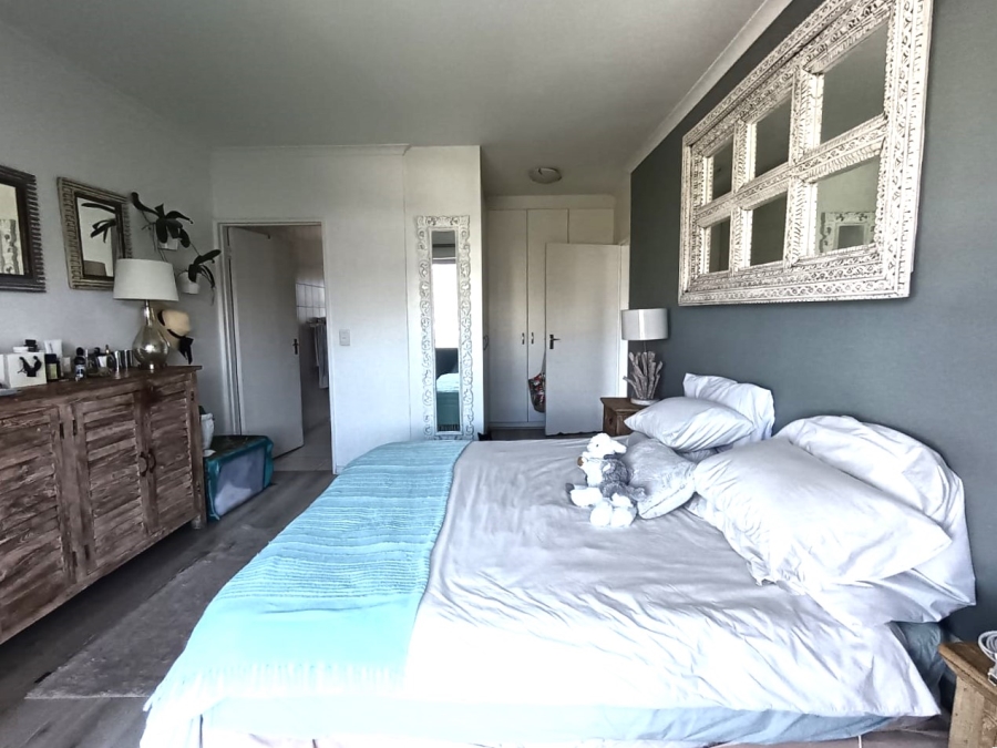 To Let 2 Bedroom Property for Rent in Big Bay Western Cape